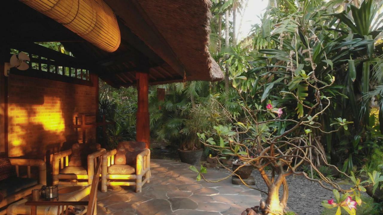 Kubutambahan  西丽肯斯海滩花园酒店 外观 照片